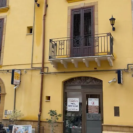 Hotel Fratelli Clemente And 3*