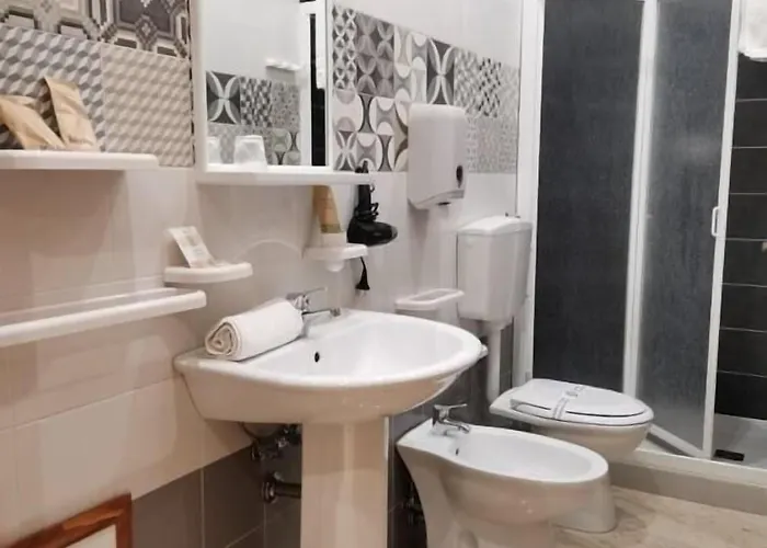 Fratelli Clemente And Ξενοδοχείο 3*